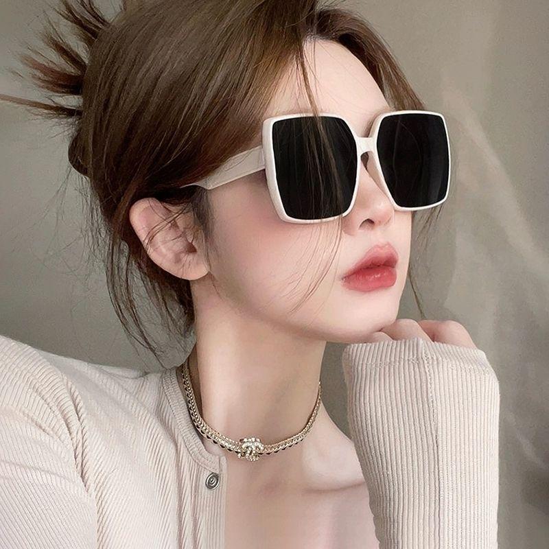 [Kính Râm Cho Nữ V16] Gọng Kính Vuông Cá Tính Chống Tia UV - Phong Cách Hàn Quốc